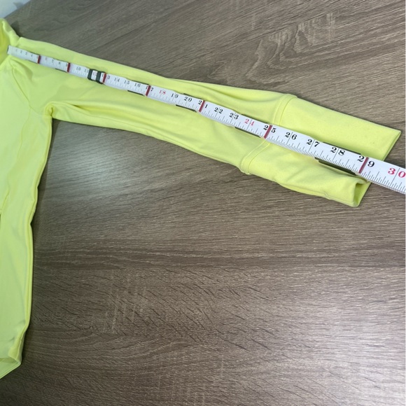 Lou & Grey Long Sleeve Zip Up Women’s Small Neon Yellow Spandex Athletic Sweater - Picture 15 of 15